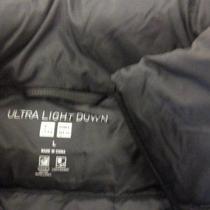 Uniqlo Women L Ultra Light Down Jacket